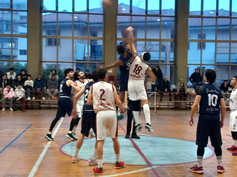 Il Basket Acireale batte Zafferana, 72 a 66, e si riprende il secondo posto in classifica 