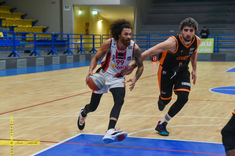 Monopoli-CJ Taranto: "Vietato sottovalutare il match" Monopoli-CJ Taranto: "Vietato sottovalutare il match"