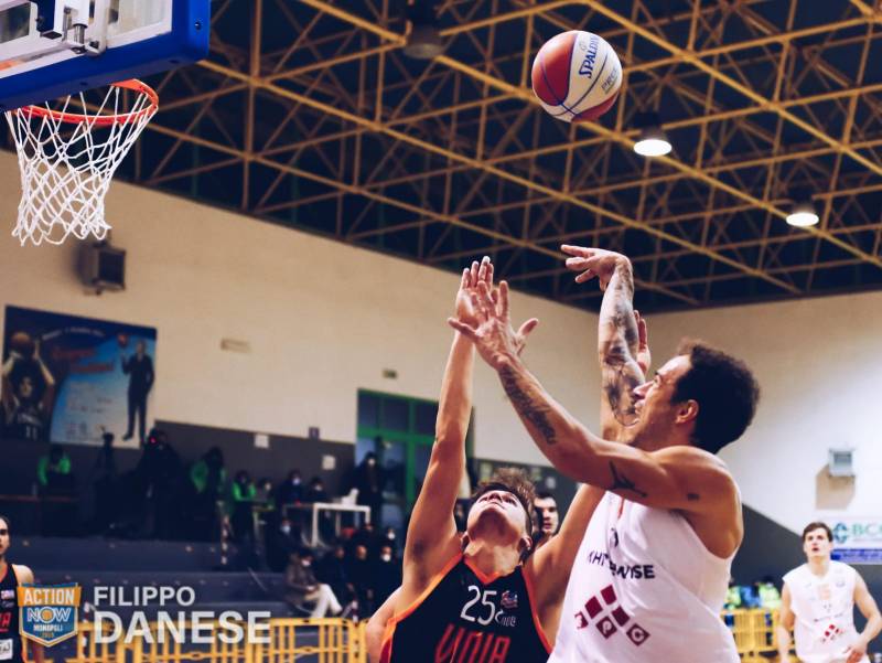 EPC Action Now Monopoli: seconda vittoria consecutiva! Piegata la Viola Pallacanestro per 62-52 EPC Action Now Monopoli: seconda vittoria consecutiva! Piegata la Viola Pallacanestro per 62-52
