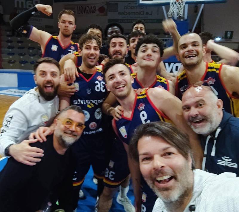 Basket Academy corsara compie una grande impresa regolando a domicilio Air Basket Termoli 54-65 