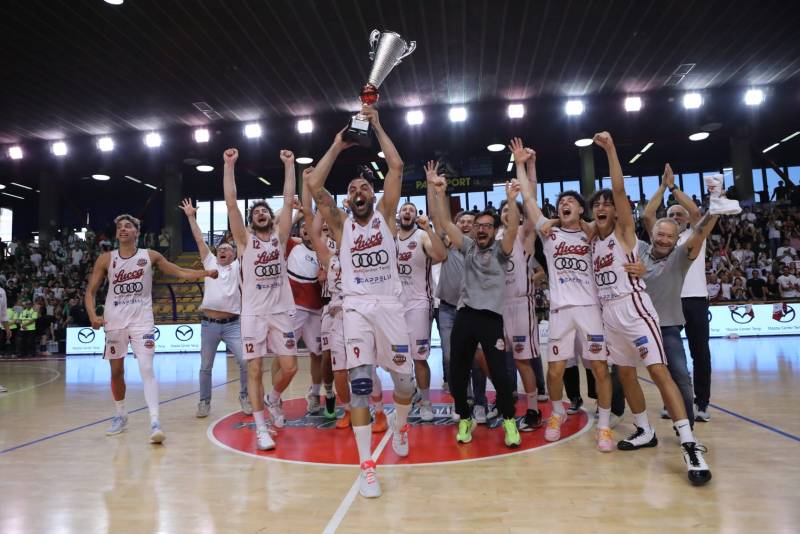 Gara 3 è biancorossa: BCL supera Mens Sana e vola in B Nazionale 