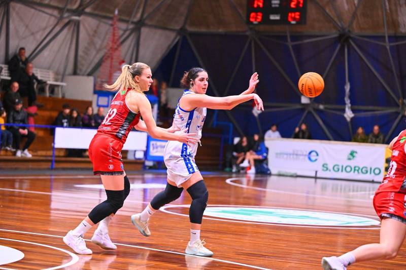 La Sardegna Marmi Cagliari perde il primo round playoff contro Udine (86-61) 