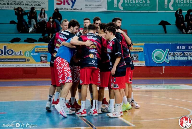 Pavimaro Molfetta chiude la prima fase contro Catanzaro Pavimaro Molfetta chiude la prima fase contro Catanzaro