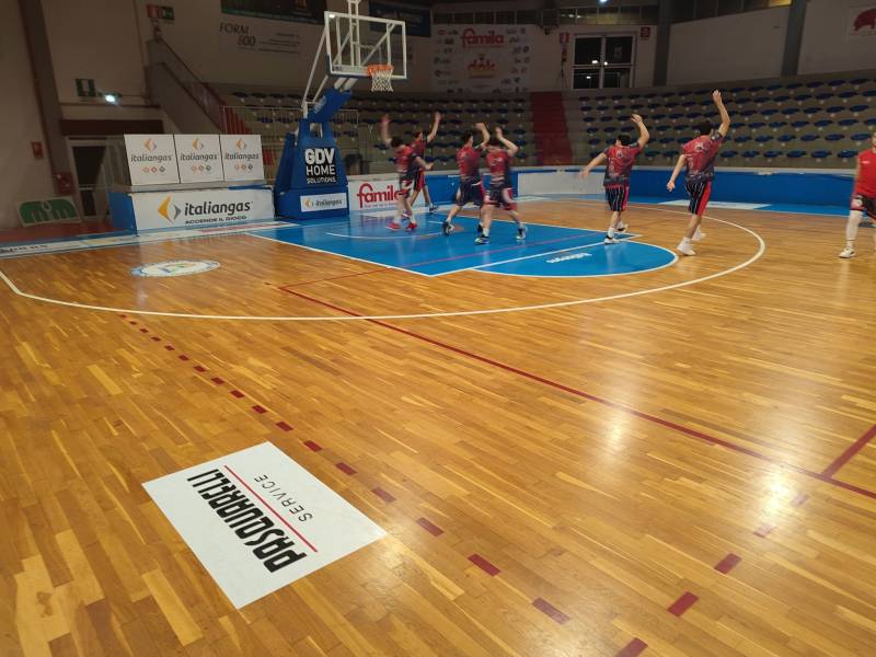 La M&M centro gomme Torre Basketball torna dalla trasferta di Termoli battendo il MBY 60 a 49 