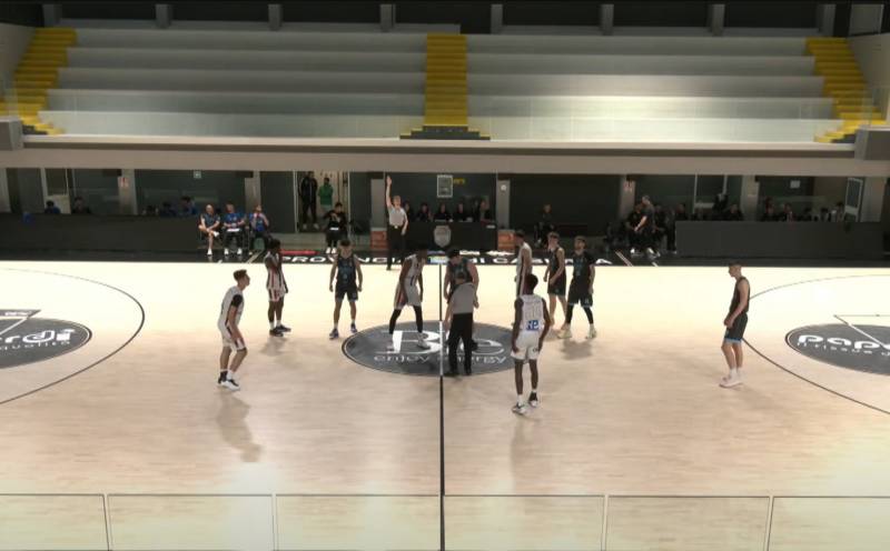 Spareggio campionato under 19 eccellenza: la tripla di Caporaso punisce l'Unibasket sul traguardo 