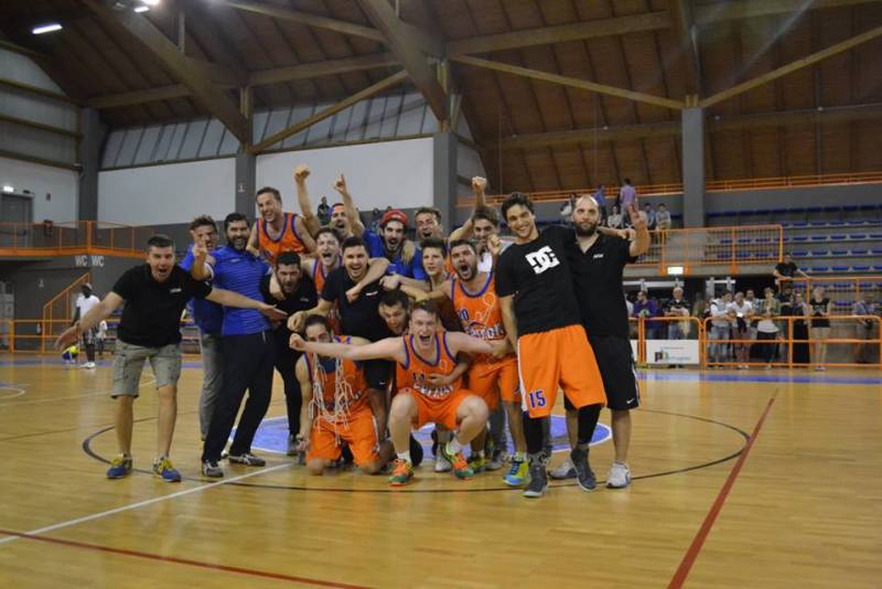 sambonifacio_basket_campioni_promozione_verona_2015_serie_D.jpg